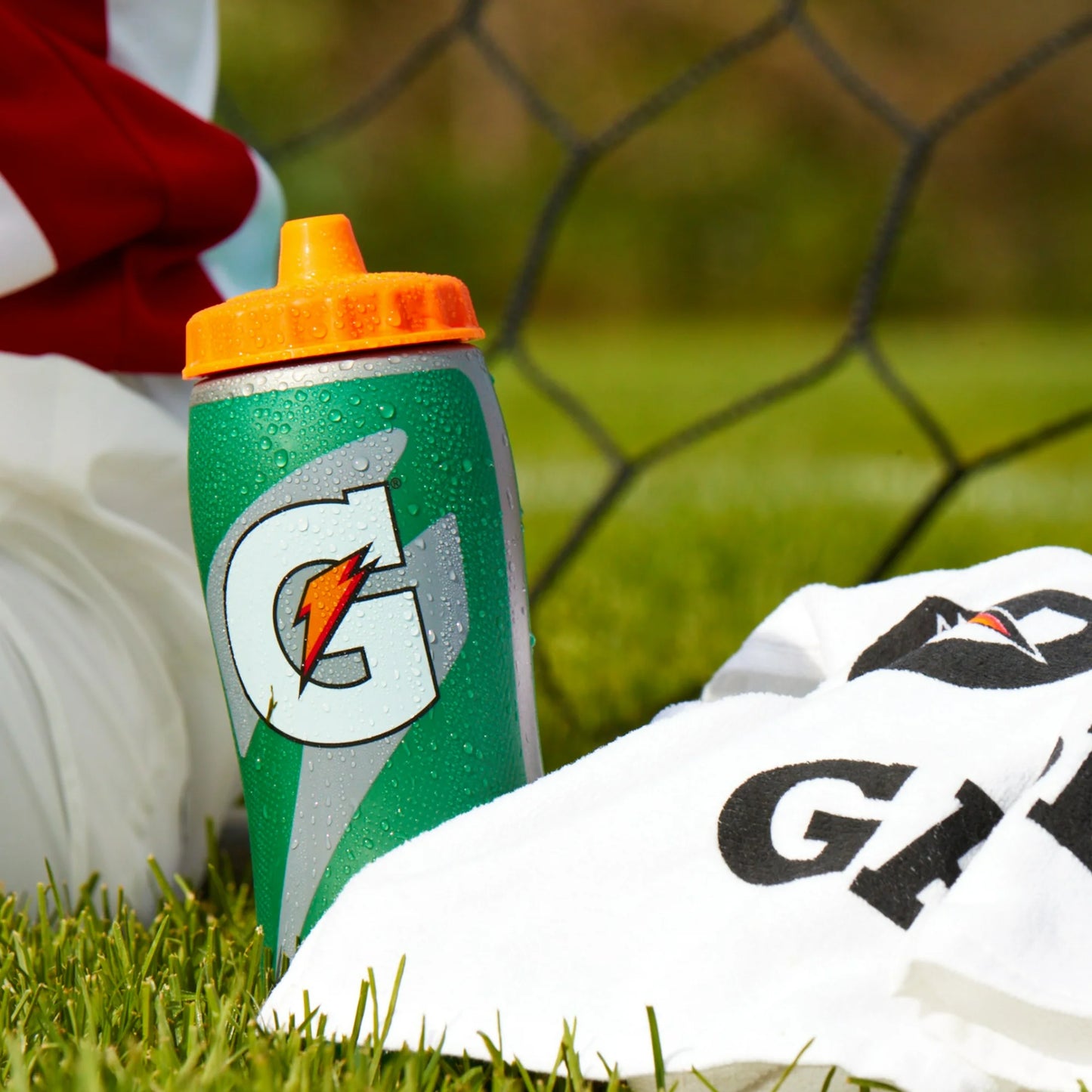 Gatorade 32oz Gator-skin Bottle, Green, One Size