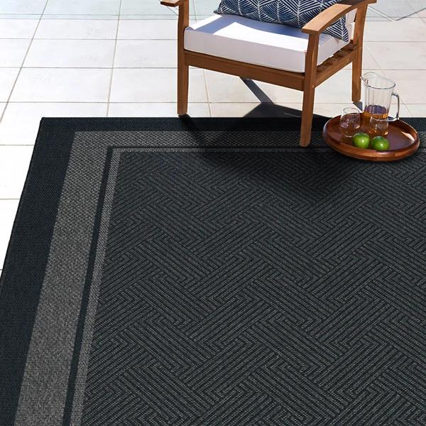 RAVENNA GEO BLACK 8X10