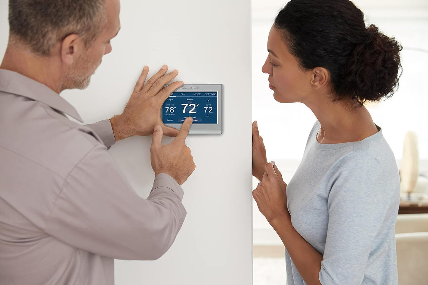 Honeywell Home RENEWRTH9585WF Wi-Fi Smart Color Thermostat (Renewed)